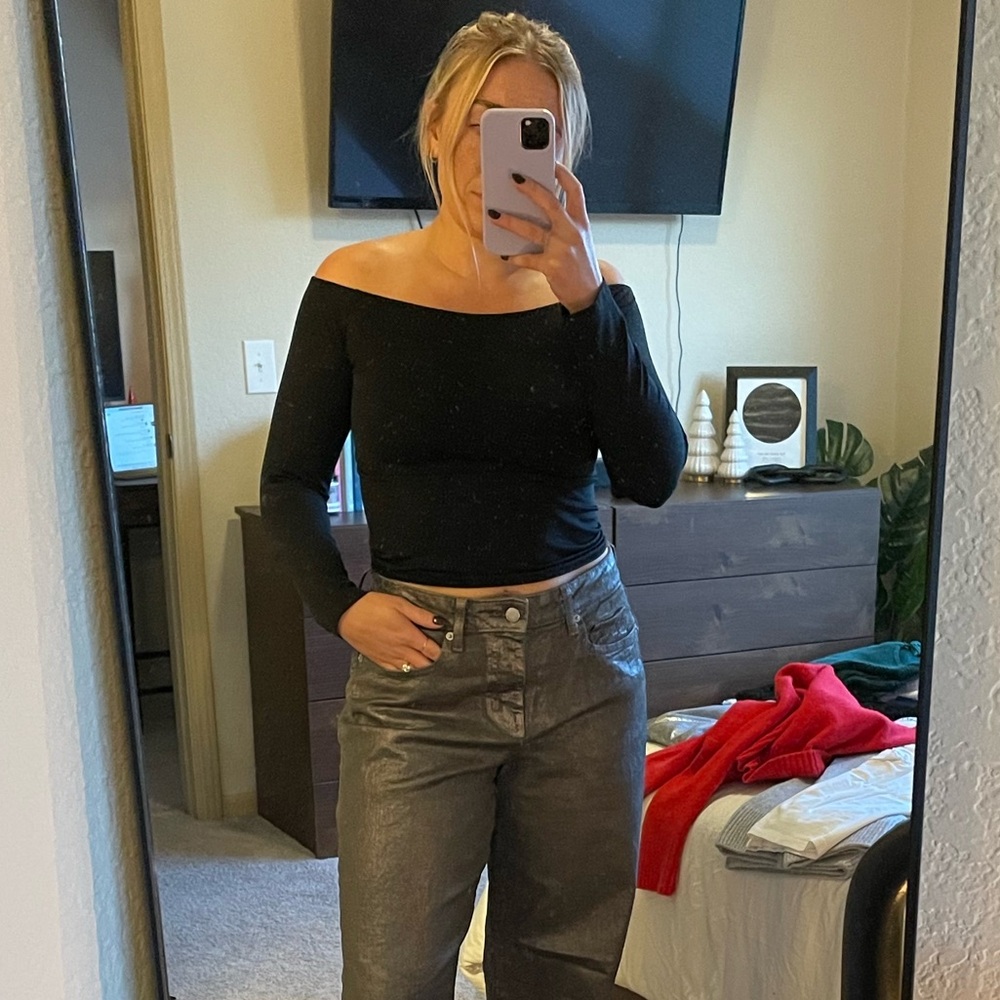 Black Sleeveless Off The Shoulder Long Sleeve